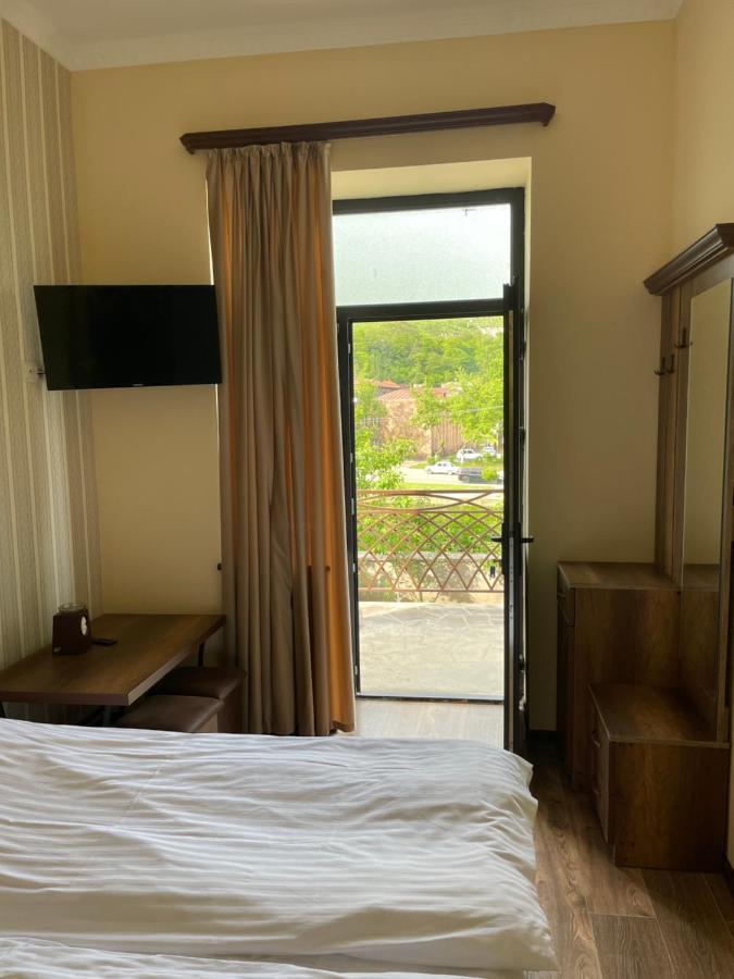 Yolyans Hotel Goris Zewnętrze zdjęcie
