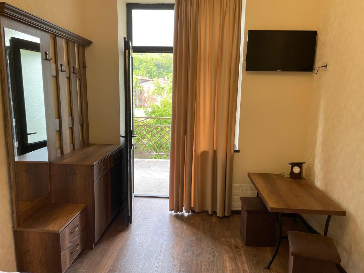 Yolyans Hotel Goris Zewnętrze zdjęcie