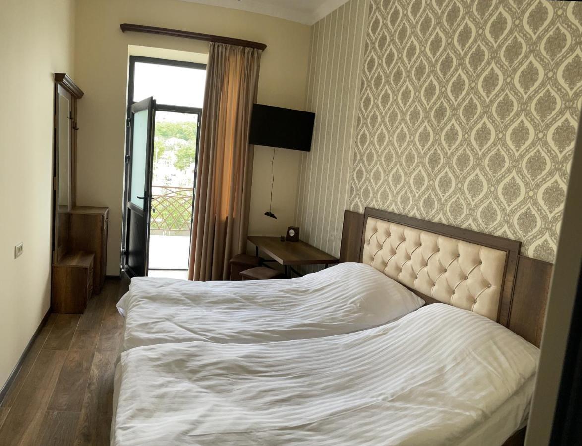 Yolyans Hotel Goris Zewnętrze zdjęcie